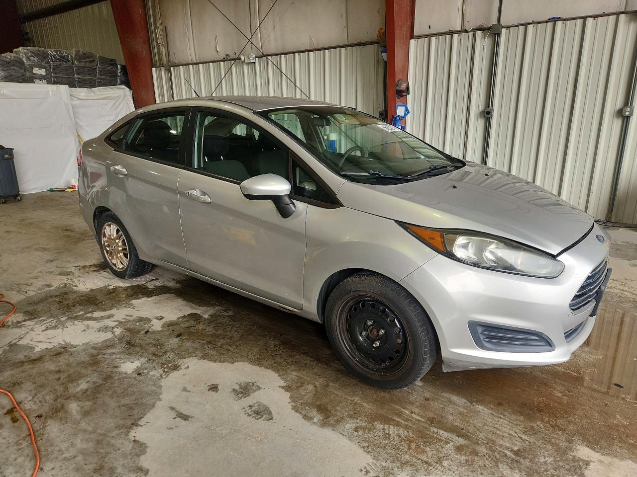 2015 Ford Fiesta S Silver vin: 3FADP4AJ0FM171760