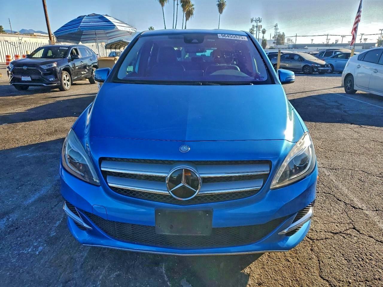 2015 Mercedes-benz B Electric Blue vin: WDDVP9AB9FJ005809