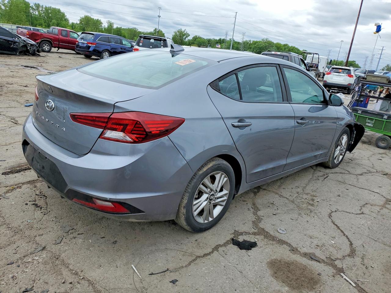 2019 Hyundai Elantra Sel Gray vin: KMHD84LF1KU812903