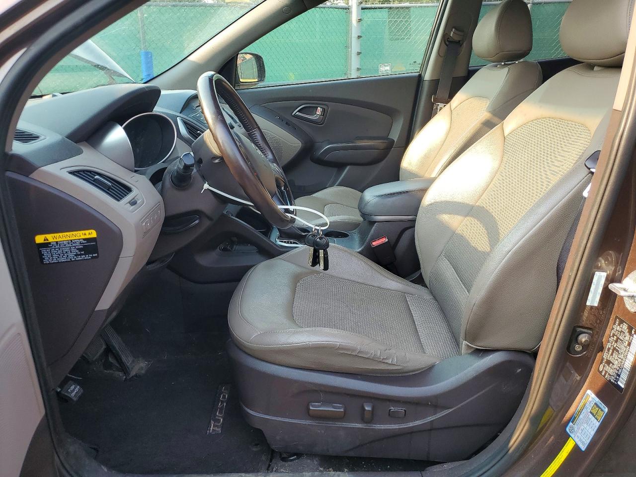 2014 Hyundai Tucson Se Brown vin: KM8JUCAG0EU789994
