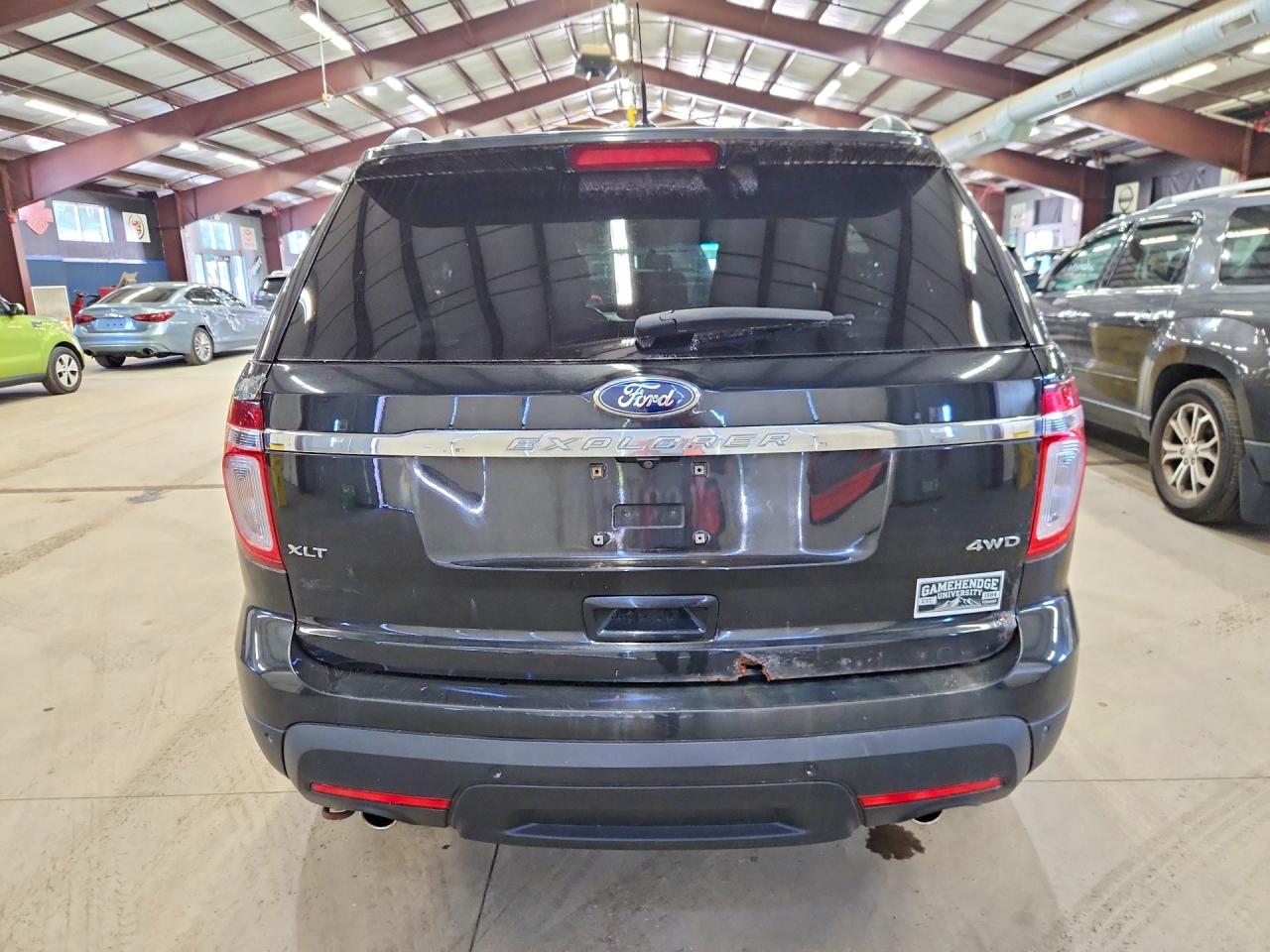 2011 Ford Explorer Xlt Black vin: 1FMHK8D84BGA58579