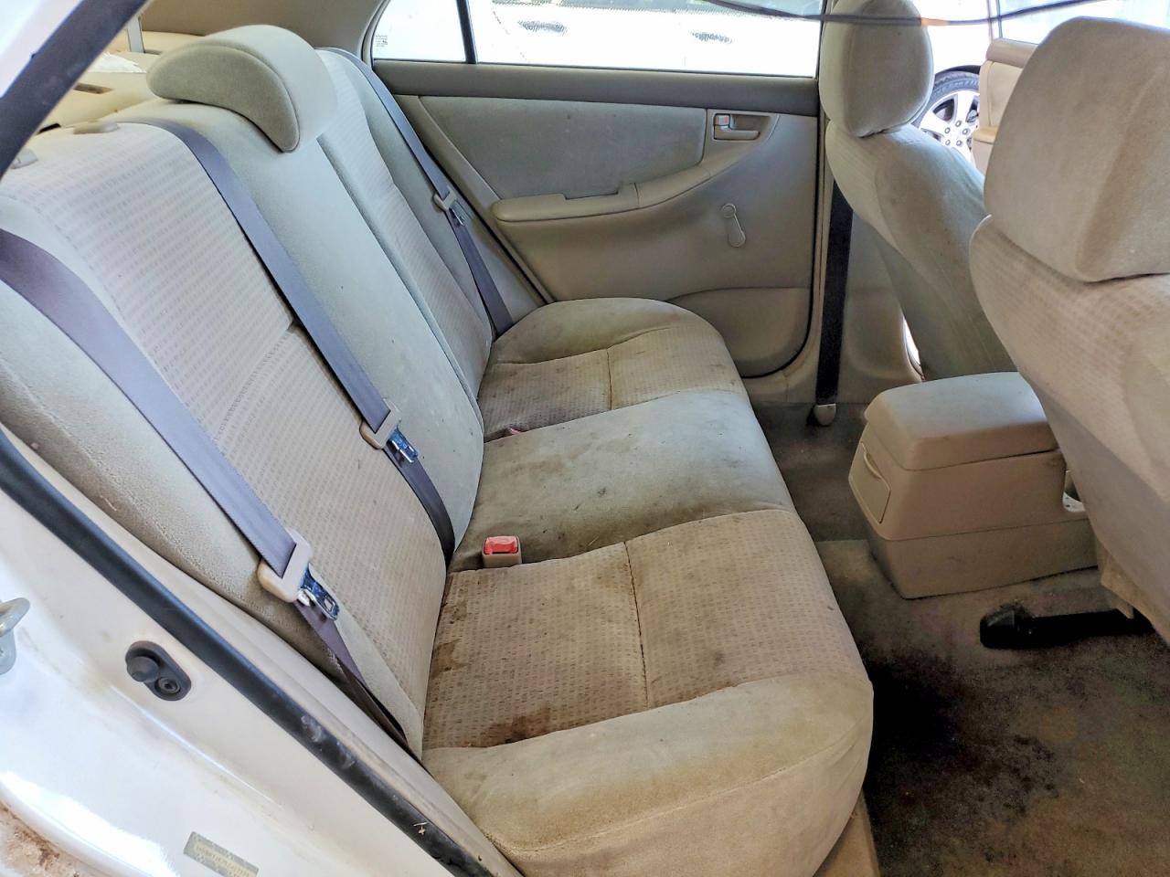 2005 Toyota Corolla Ce White vin: 1NXBR32E75Z427339