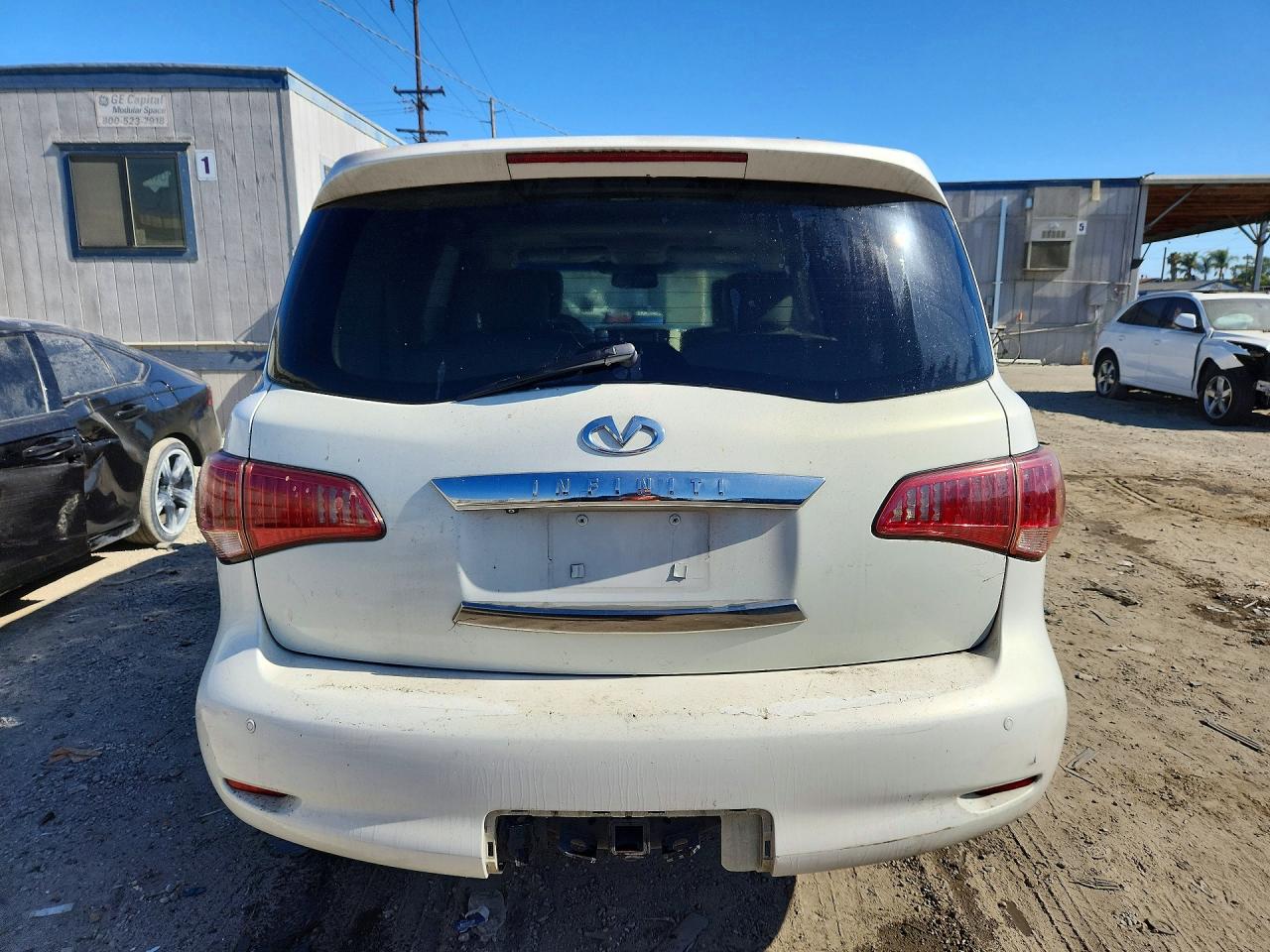 2011 Infiniti Qx56 Base White vin: JN8AZ2NF8B9501918