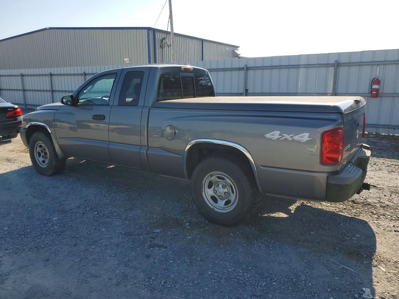 2005 Dodge Dakota St Gray vin: 1D7HW22K65S230655
