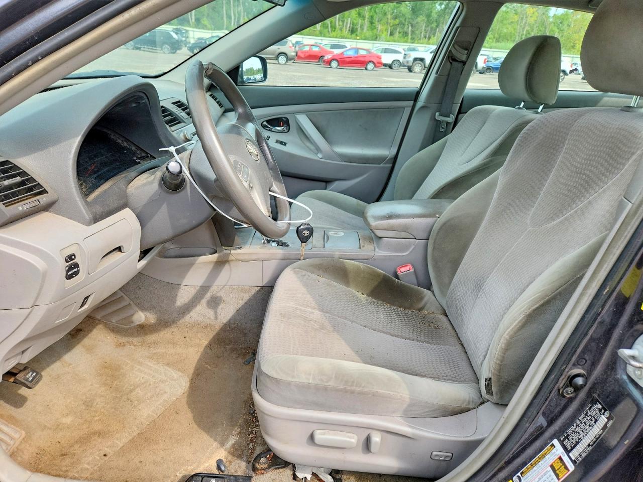 2011 Toyota Camry Le Gray vin: 4T1BF3EK1BU597119