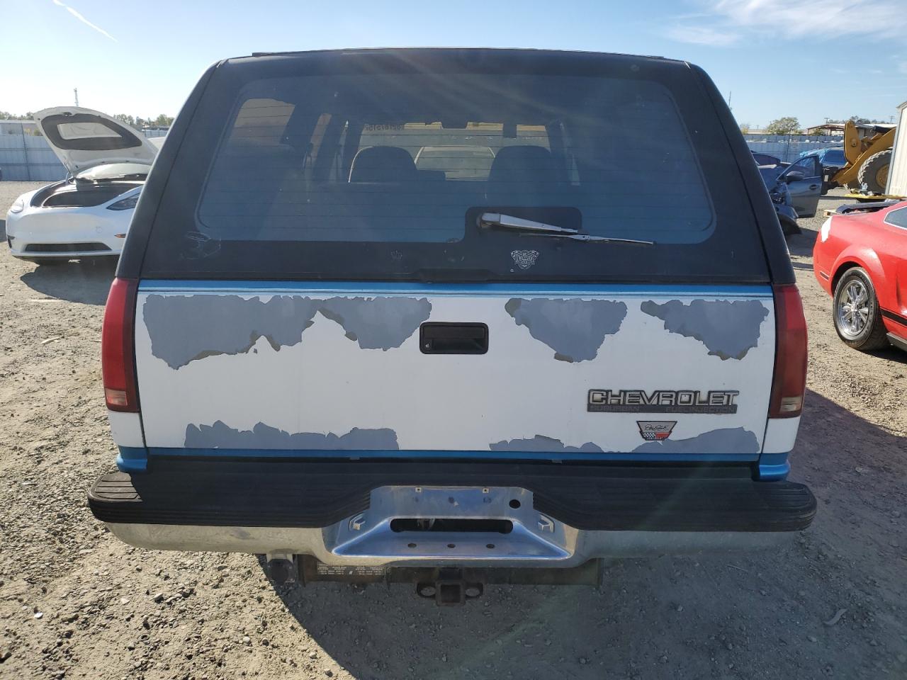 1992 Chevrolet Suburban C2500 Blue vin: 1GNGC26N6NJ331467