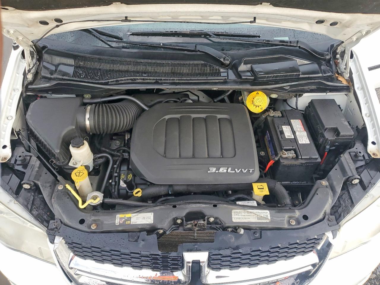 2015 Dodge Grand Caravan Se Белый vin: 2C4RDGBG2FR512114