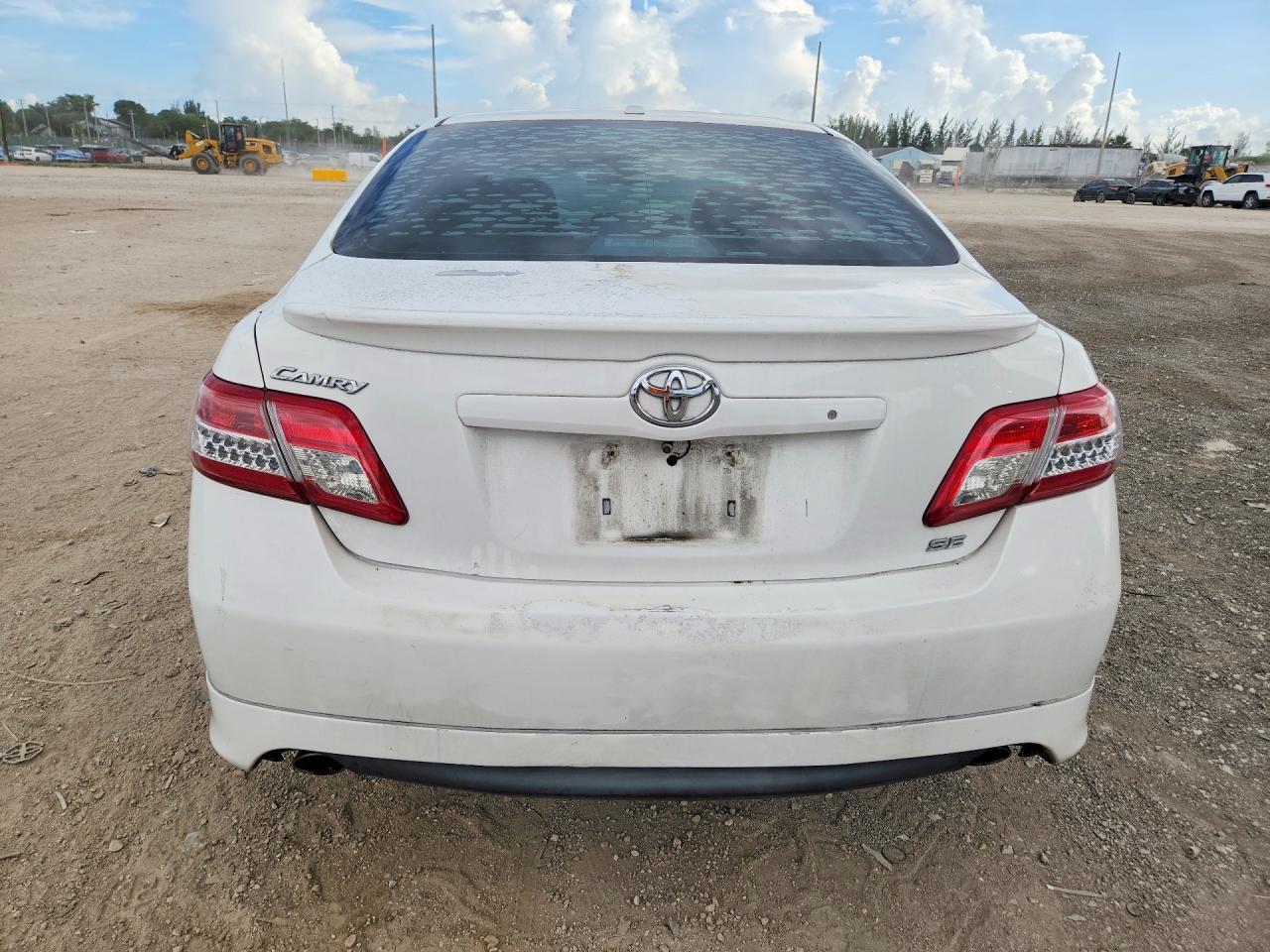 2010 Toyota Camry Se White vin: 4T1BF3EK7AU550577
