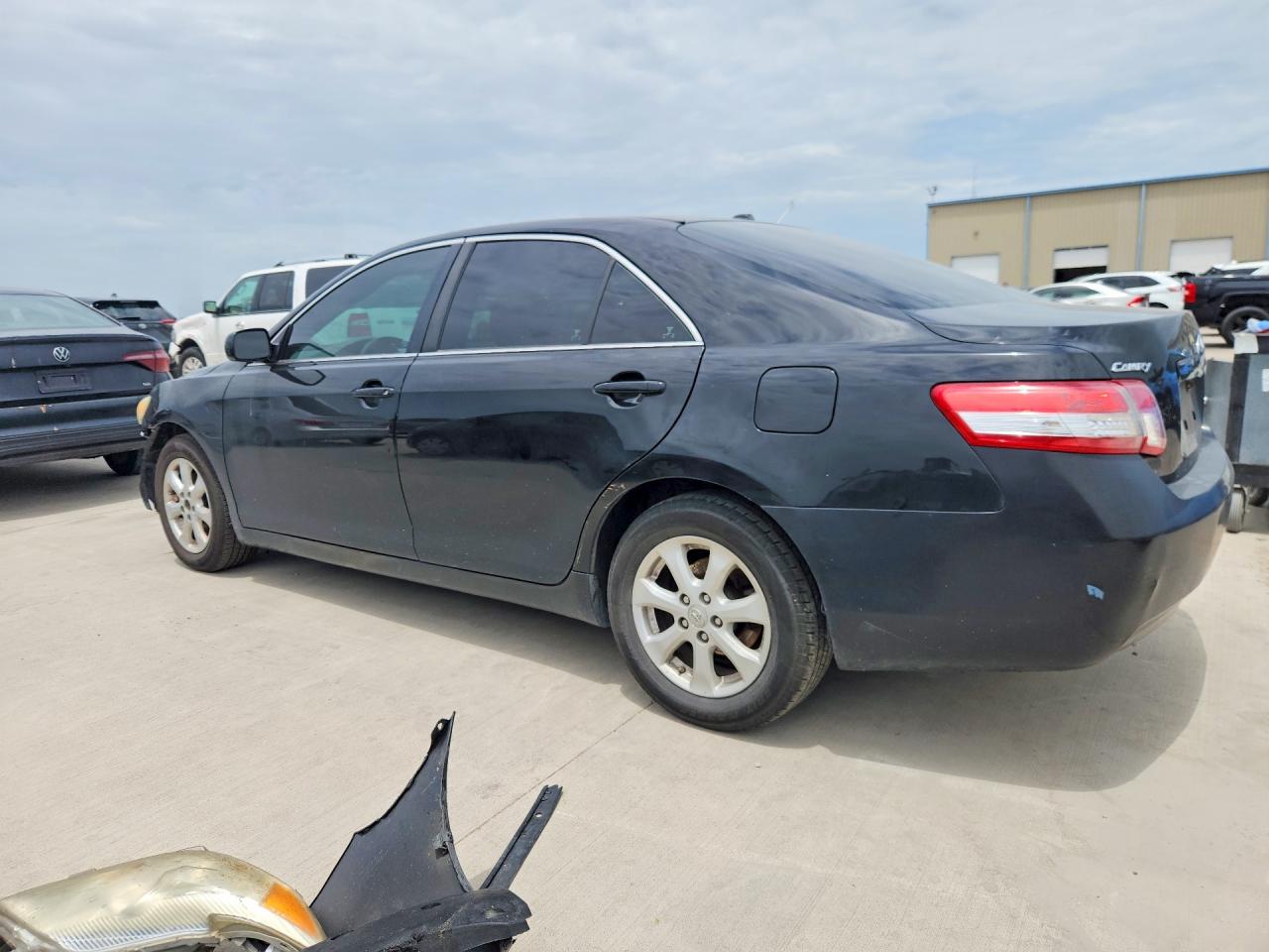 2011 Toyota Camry Le Black vin: 4T1BF3EK4BU177435