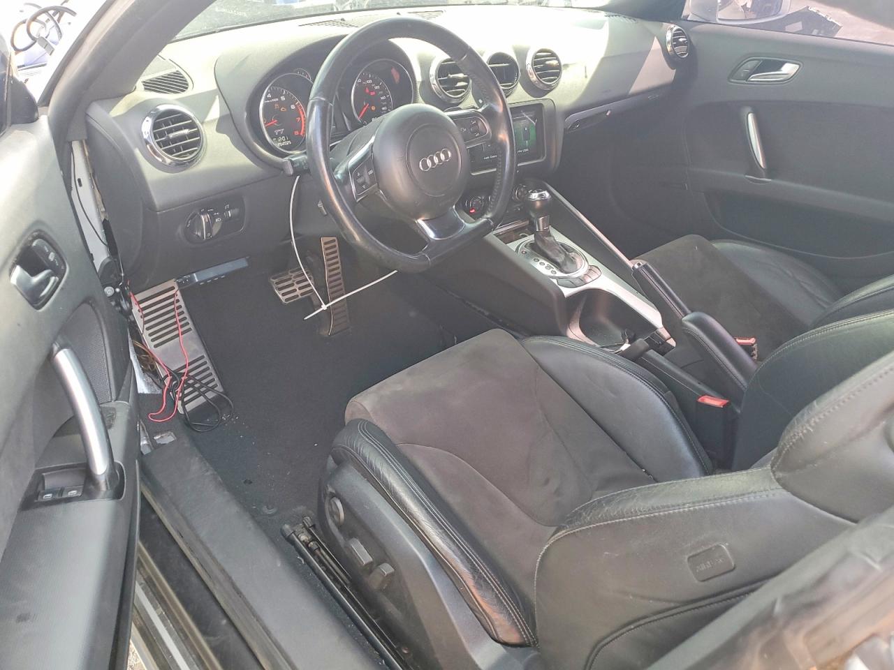 2010 Audi Tt Prestige Серебряный vin: TRUKFAFK0A1013581