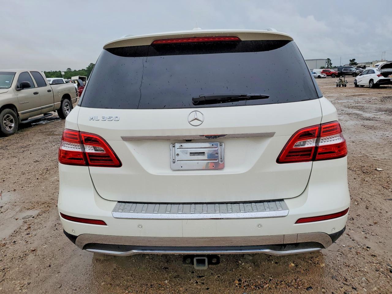 2013 Mercedes-benz Ml 350 White vin: 4JGDA5JB9DA204142