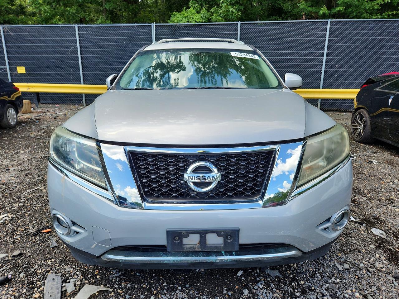 2015 Nissan Pathfinder Sv Silver vin: 5N1AR2MM5FC665675