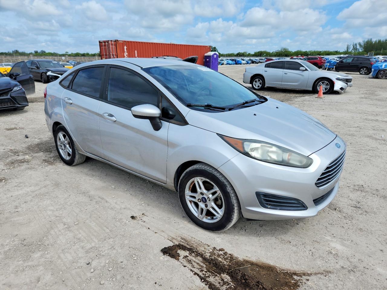 2011 Ford Fiesta Se Silver vin: 3FADP4BJ8HM140841