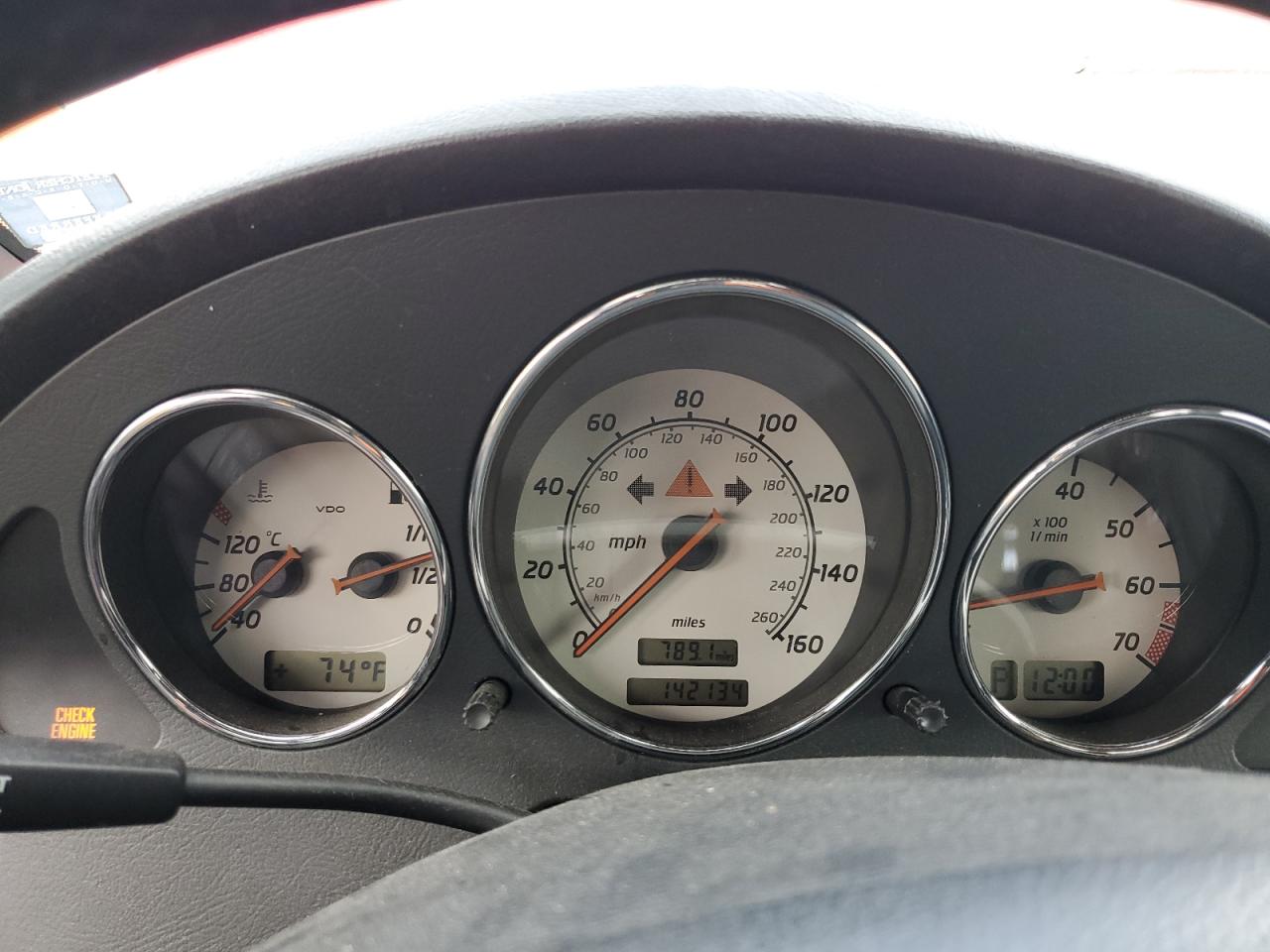 2004 Mercedes-benz Slk 230 Kompressor Red vin: WDBKK49FX4F300311