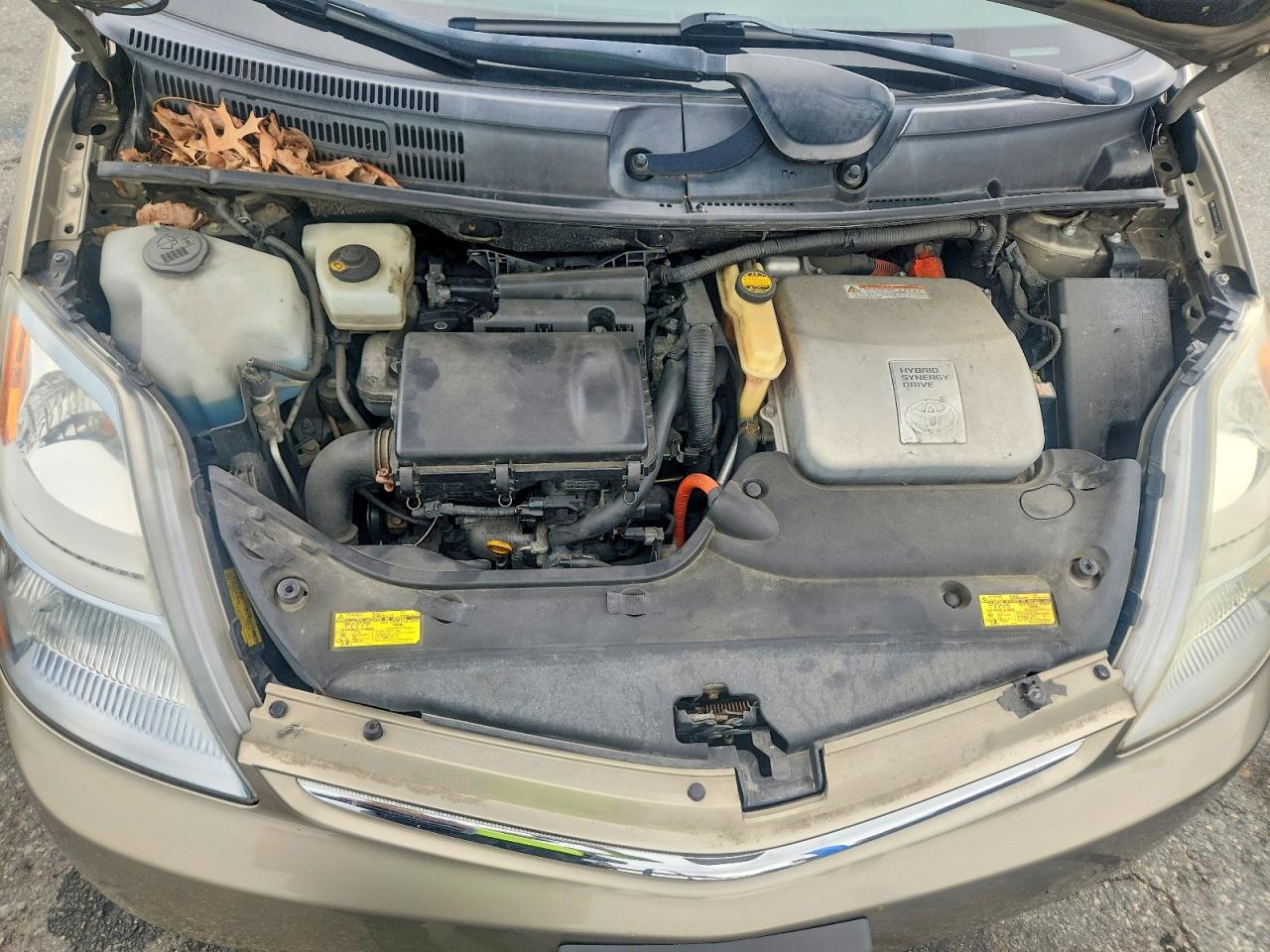 2006 Toyota Prius Base Gold vin: JTDKB20UX67081252