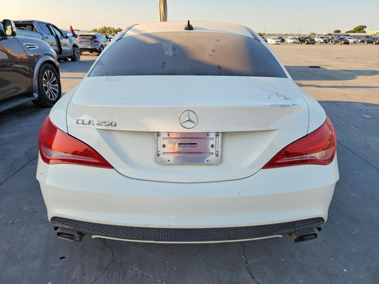 2014 Mercedes-benz Cla 250 White vin: WDDSJ4EB9EN026636