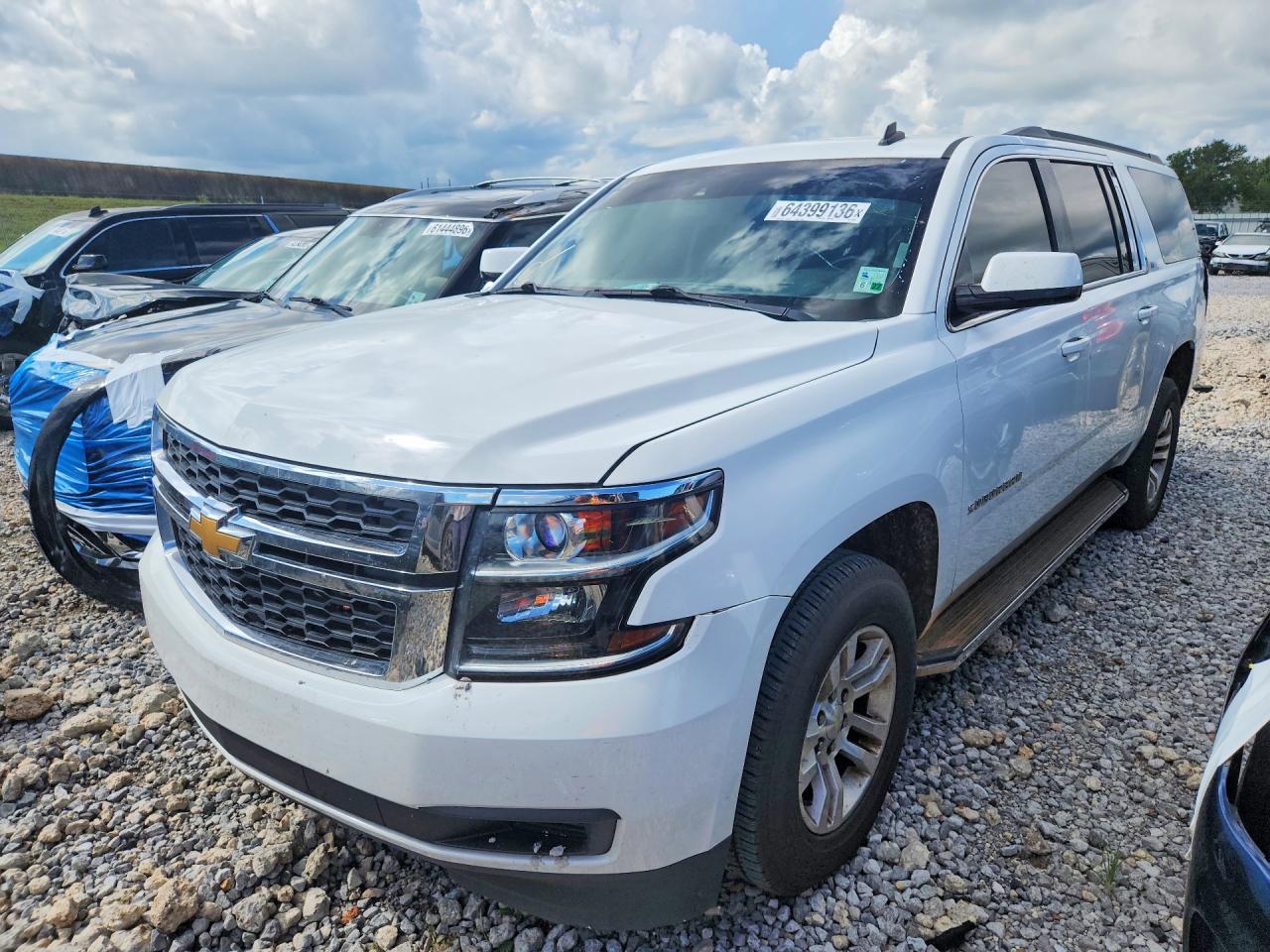 2015 Chevrolet Suburban C1500 Lt White vin: 1GNSCJKC8FR121819