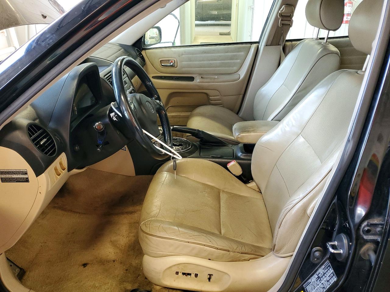 2002 Lexus Is 300 Base Черный vin: JTHBD192520048926