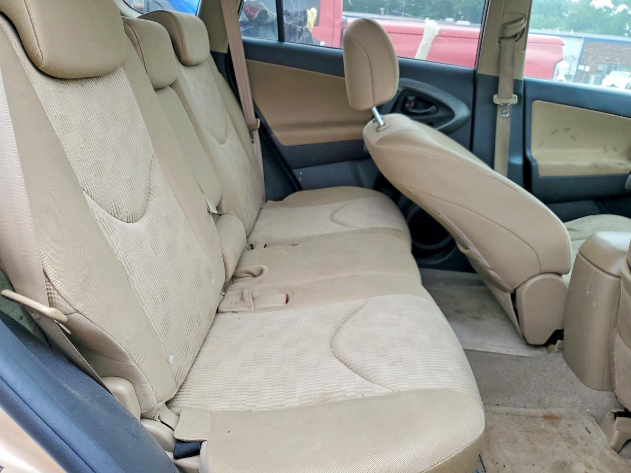 2011 Toyota Rav4 Base Gold vin: 2T3BF4DV0BW128757