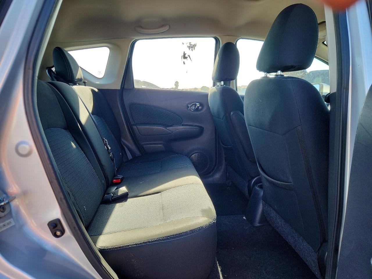 2014 Nissan Versa Note Sv Silver vin: 3N1CE2CP5EL386270