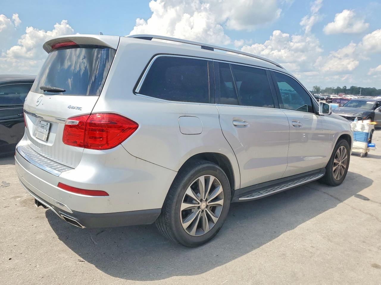 2014 Mercedes-benz Gl 450 4matic Silver vin: 4JGDF7CE7EA399342