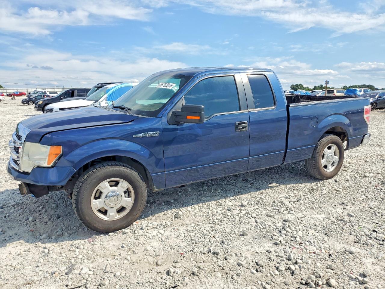 2013 Ford F150 Super Cab Blue vin: 1FTEX1CMXDFA75460