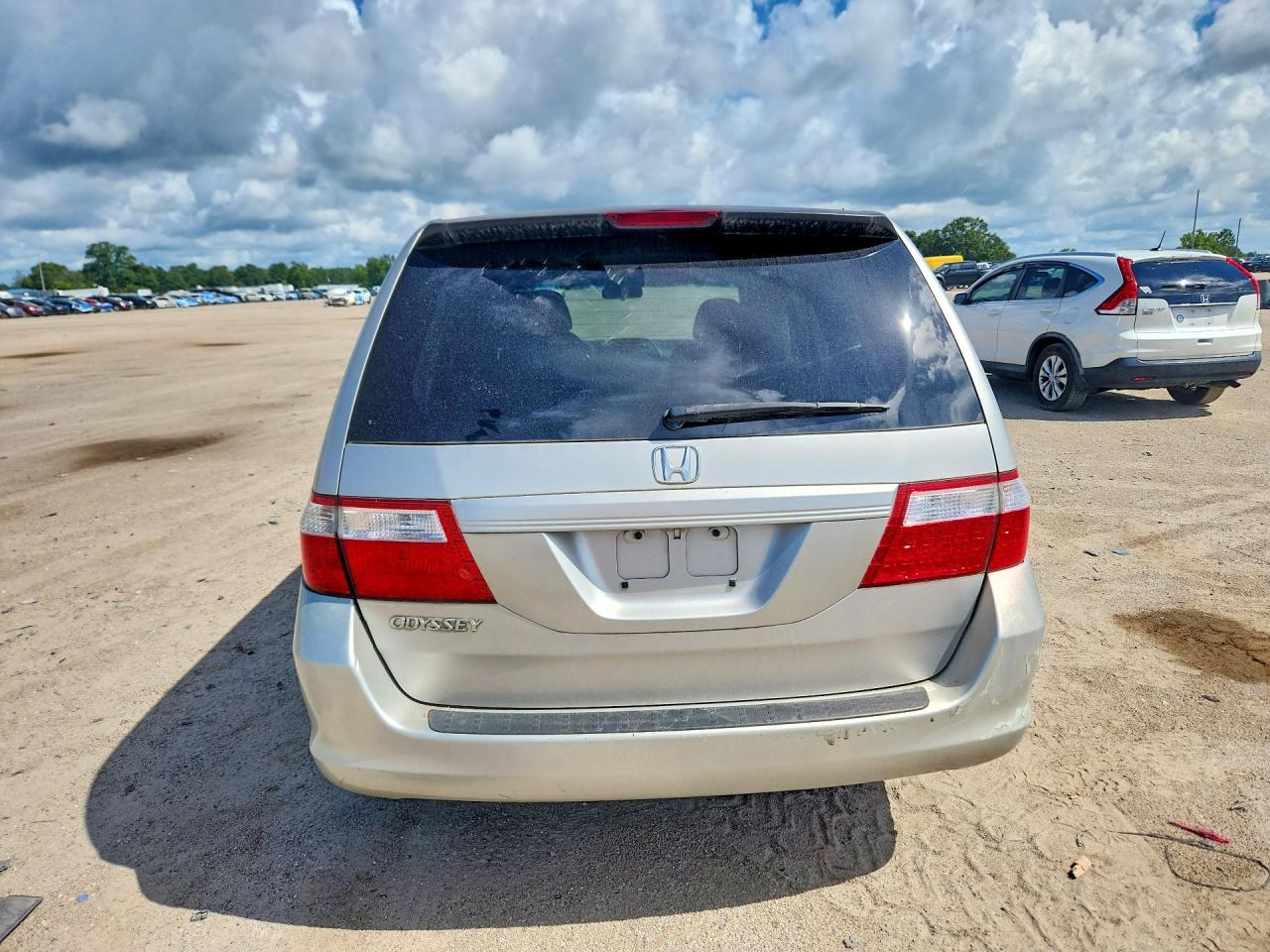 2006 Honda Odyssey Lx Silver vin: 5FNRL38216B094647