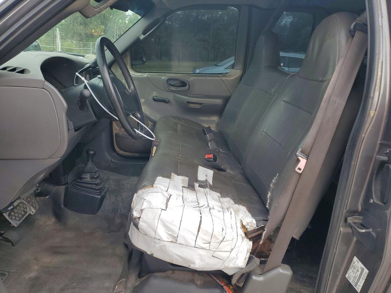 2002 Ford F150 Gray vin: 1FTRX18W42NB58994