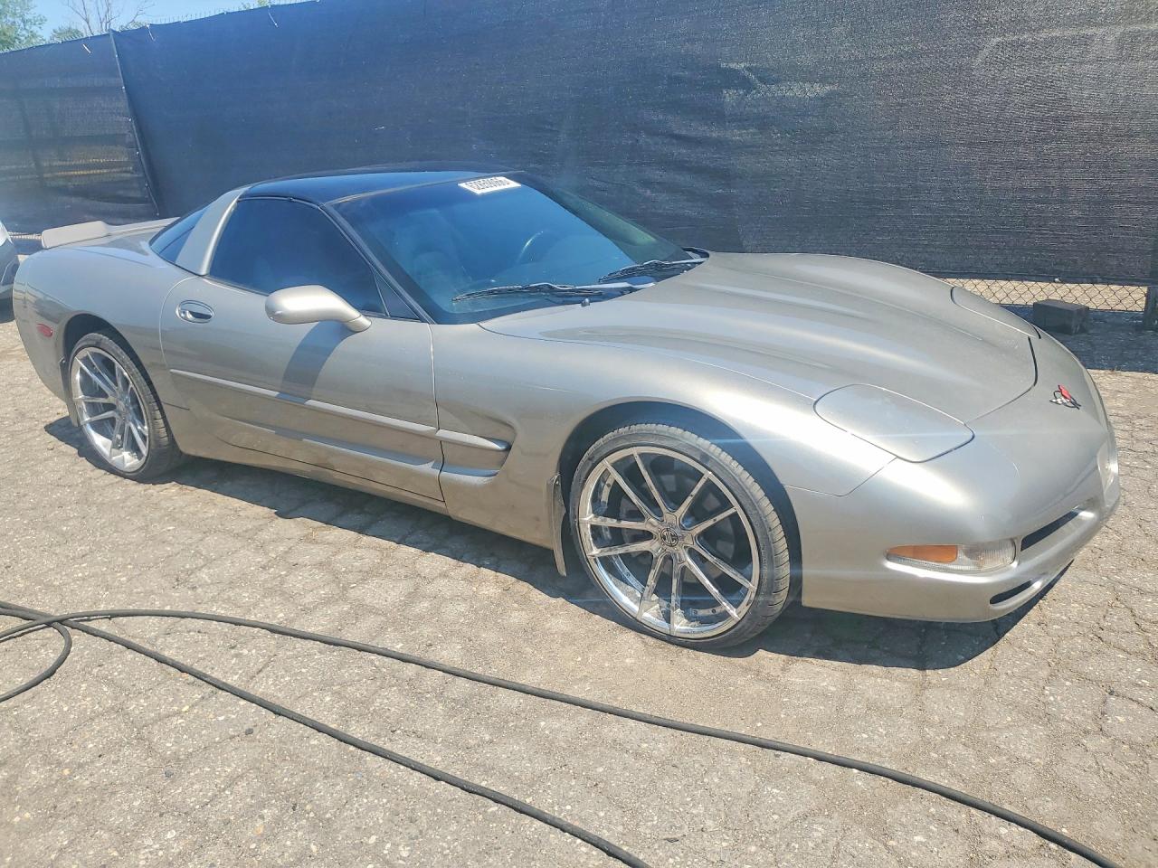 1998 Chevrolet Corvette Gold vin: 1G1YY22G9W5122801