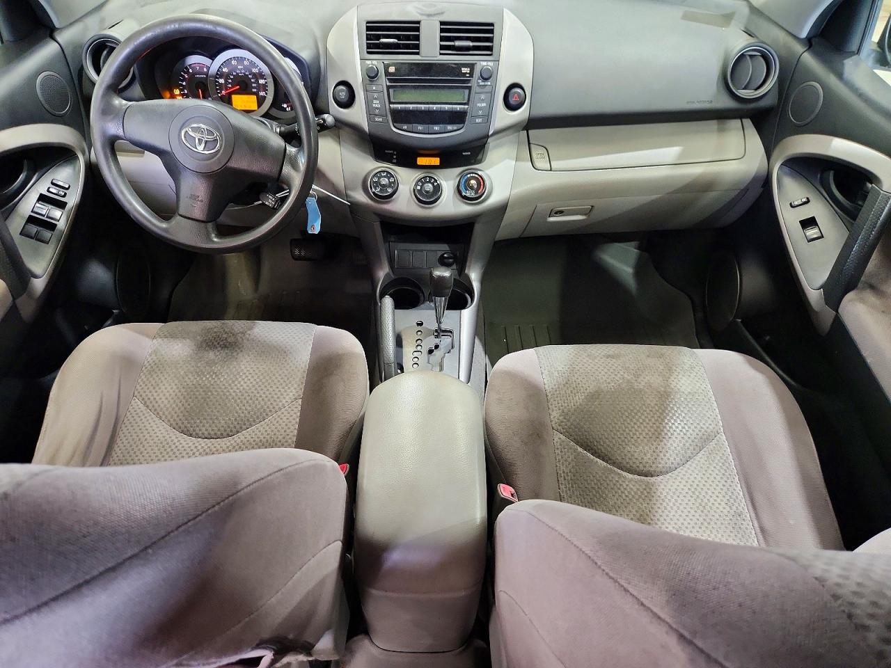 2008 Toyota Rav4 Base Серебряный vin: JTMZD33V085116494