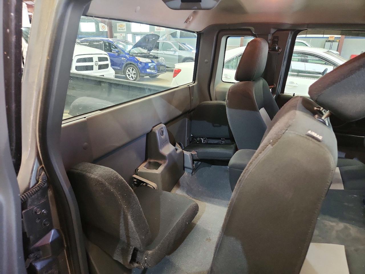 2010 Ford Ranger Super Cab Gray vin: 1FTLR4FE0APA52279