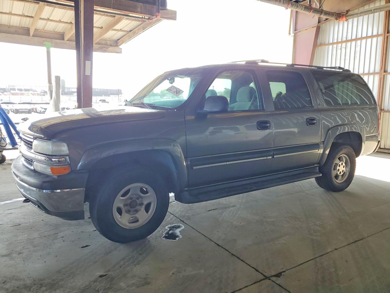 2001 Chevrolet Suburban K1500 Gray vin: 3GNFK16T21G262098