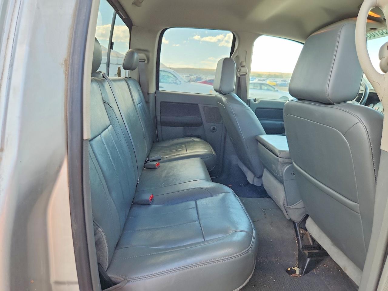 2008 Dodge Ram 2500 St Silver vin: 3D7KS28D78G207388