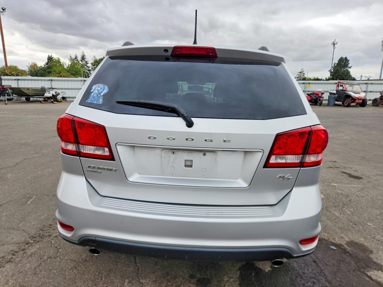 2011 Dodge Journey R/t Silver vin: 3D4PH6FG4BT550602