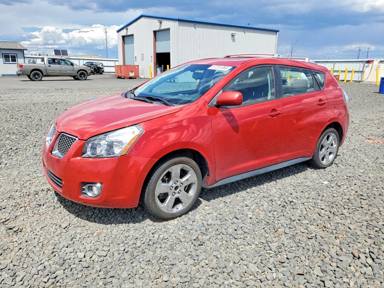 2009 Pontiac Vibe Red vin: 5Y2SM67089Z463339