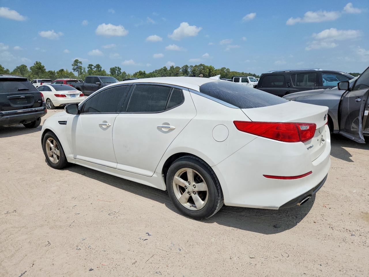 2015 Kia Optima Lx White vin: KNAGM4A77F5653522