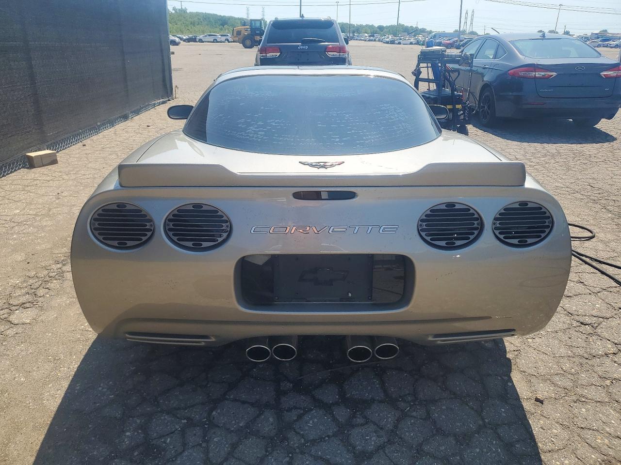 1998 Chevrolet Corvette Gold vin: 1G1YY22G9W5122801