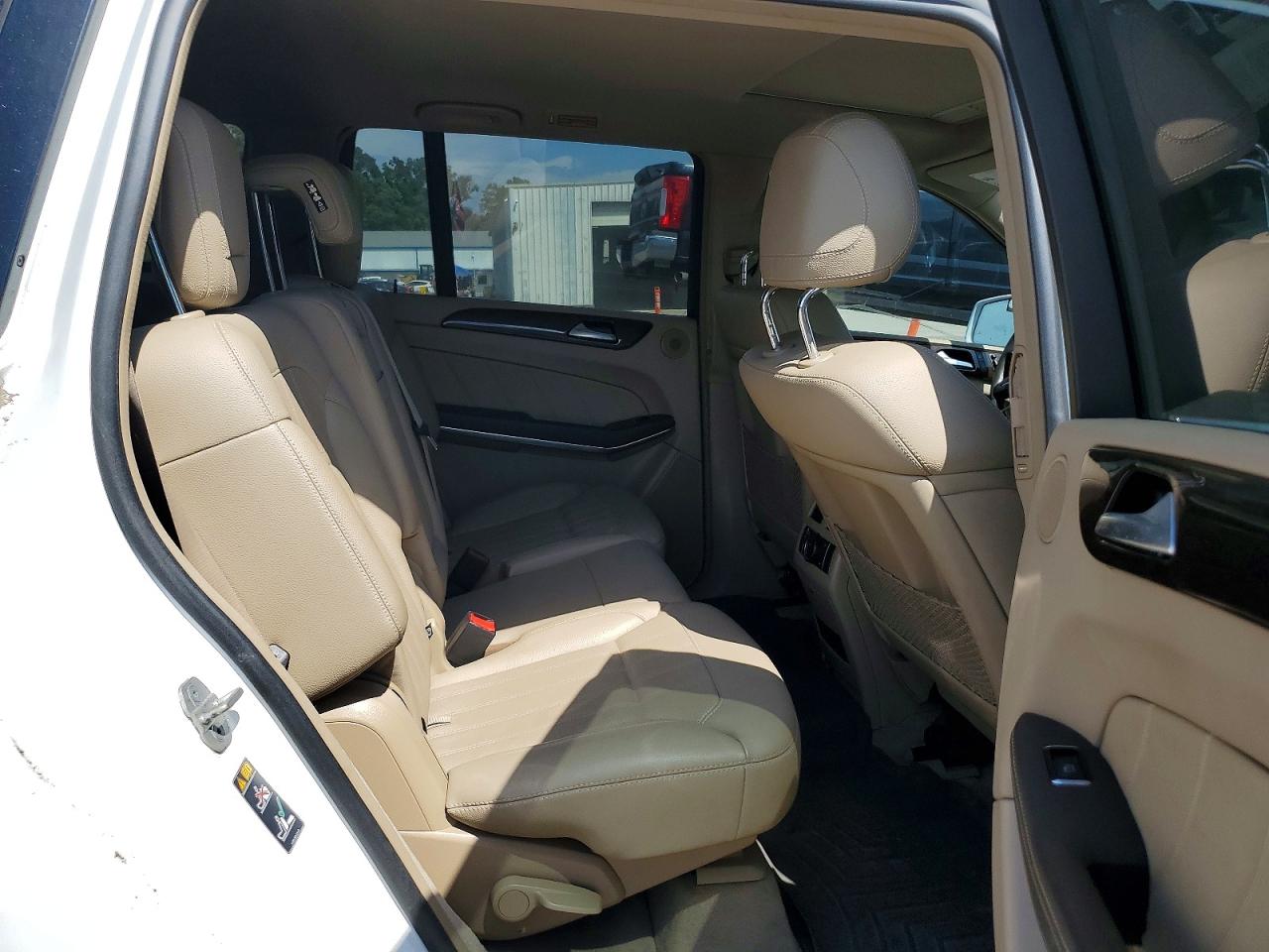 2014 Mercedes-benz Gl 450 4matic White vin: 4JGDF7CE9EA332273