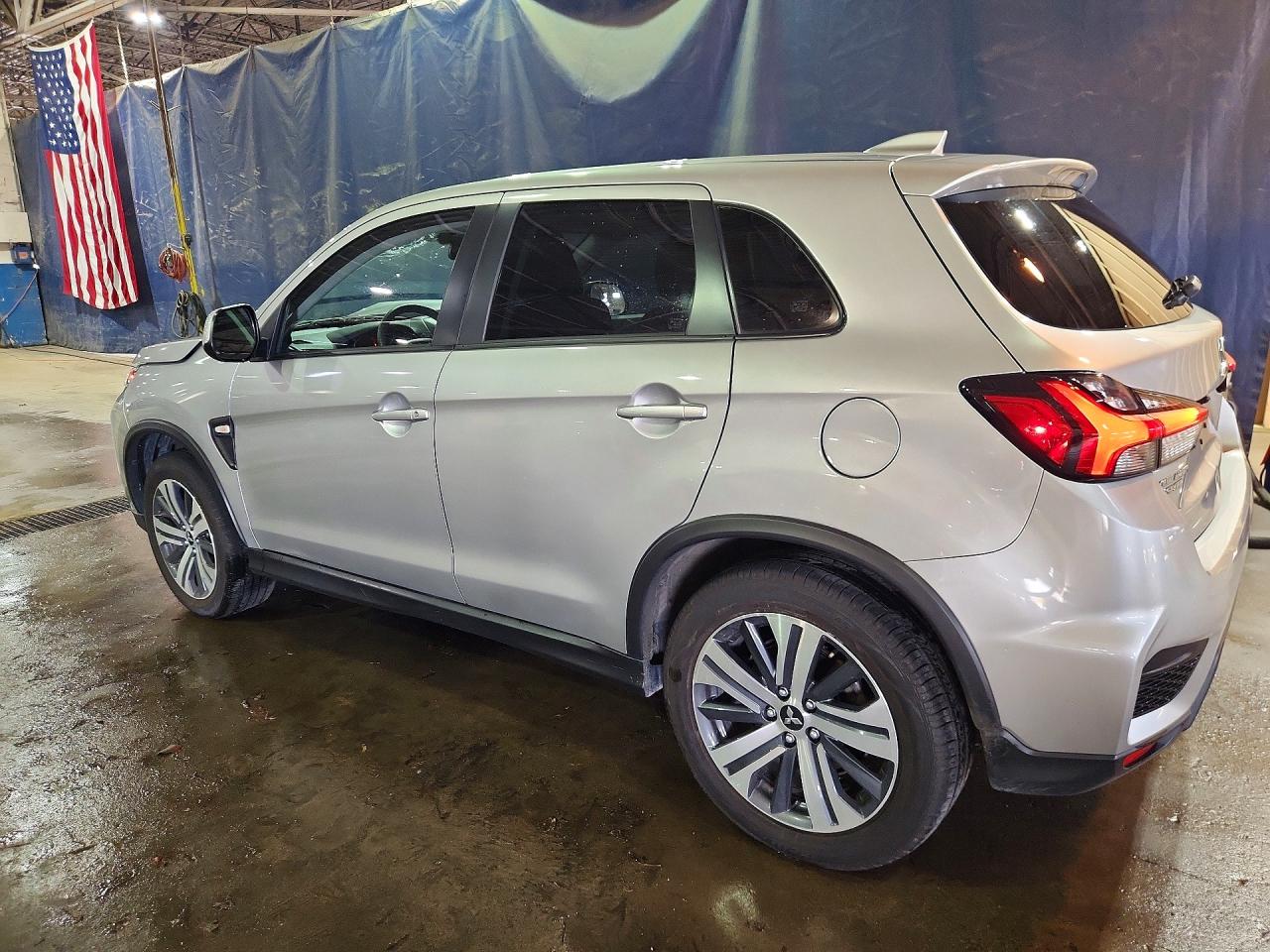 2024 Mitsubishi Outlander Sport S Серебряный vin: JA4ARUAU0RU019120