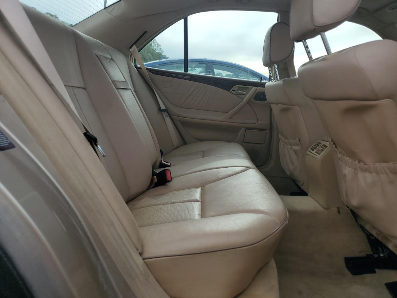 2000 Mercedes-benz E 320 Черный vin: WDBJF65JXYB111970