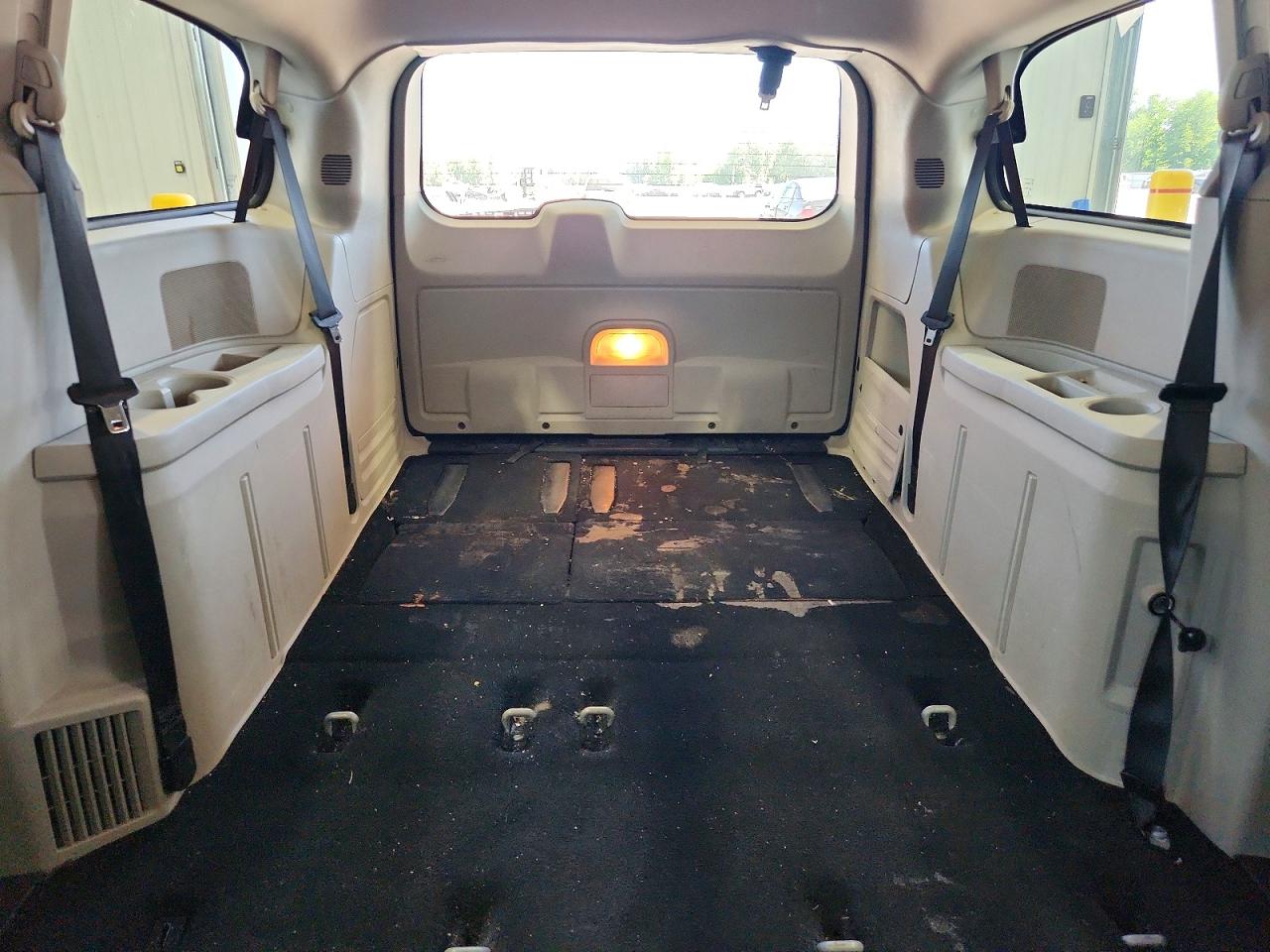 2015 Dodge Grand Caravan Se Серебряный vin: 2C4RDGBG6FR549991