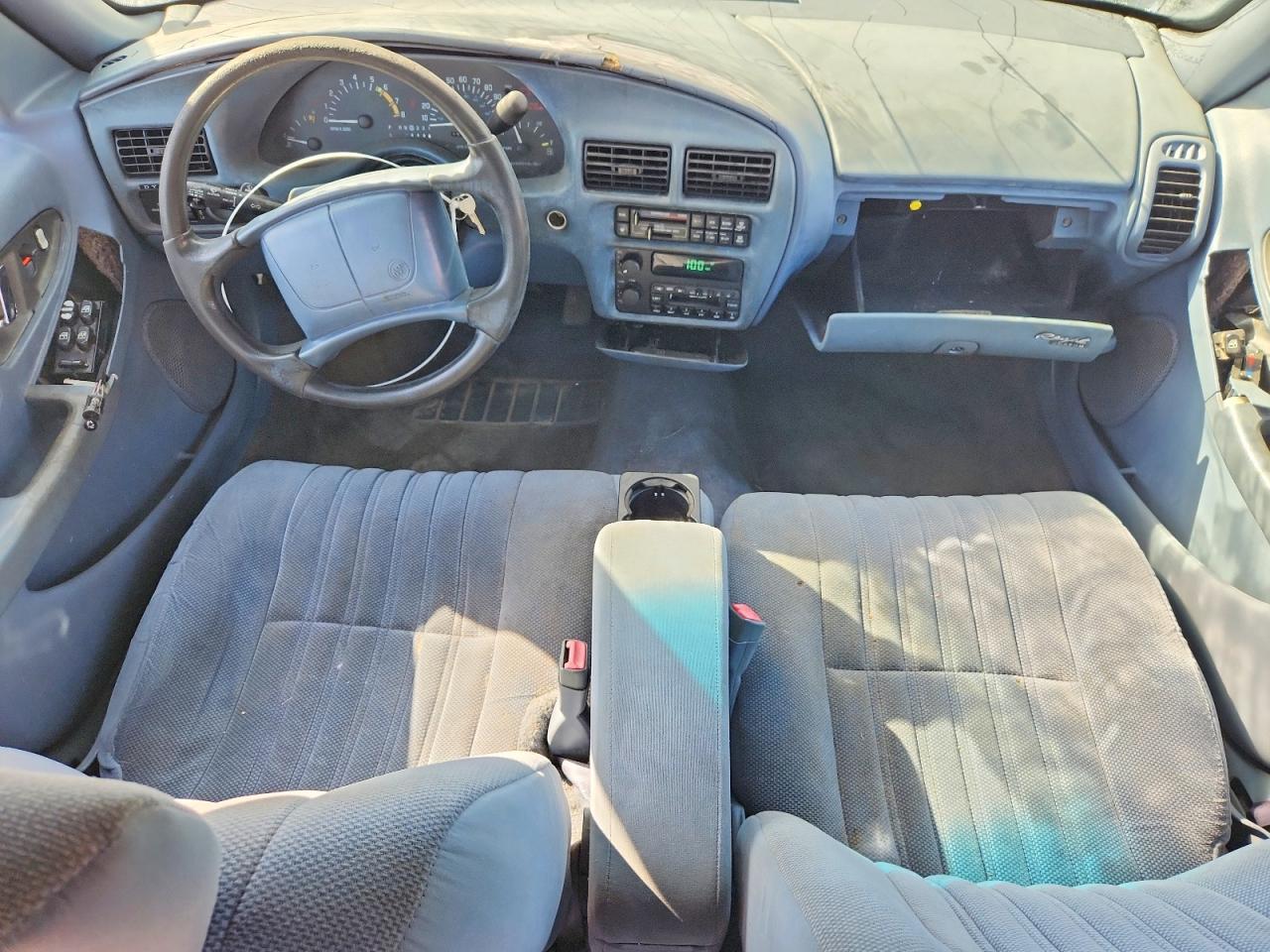 1995 Buick Regal Custom White vin: 2G4WB52M5S1429266
