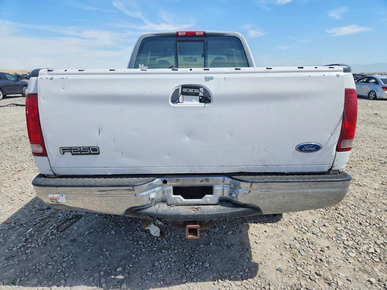 1997 Ford F250 White vin: 1FTFX28W7VKD42356