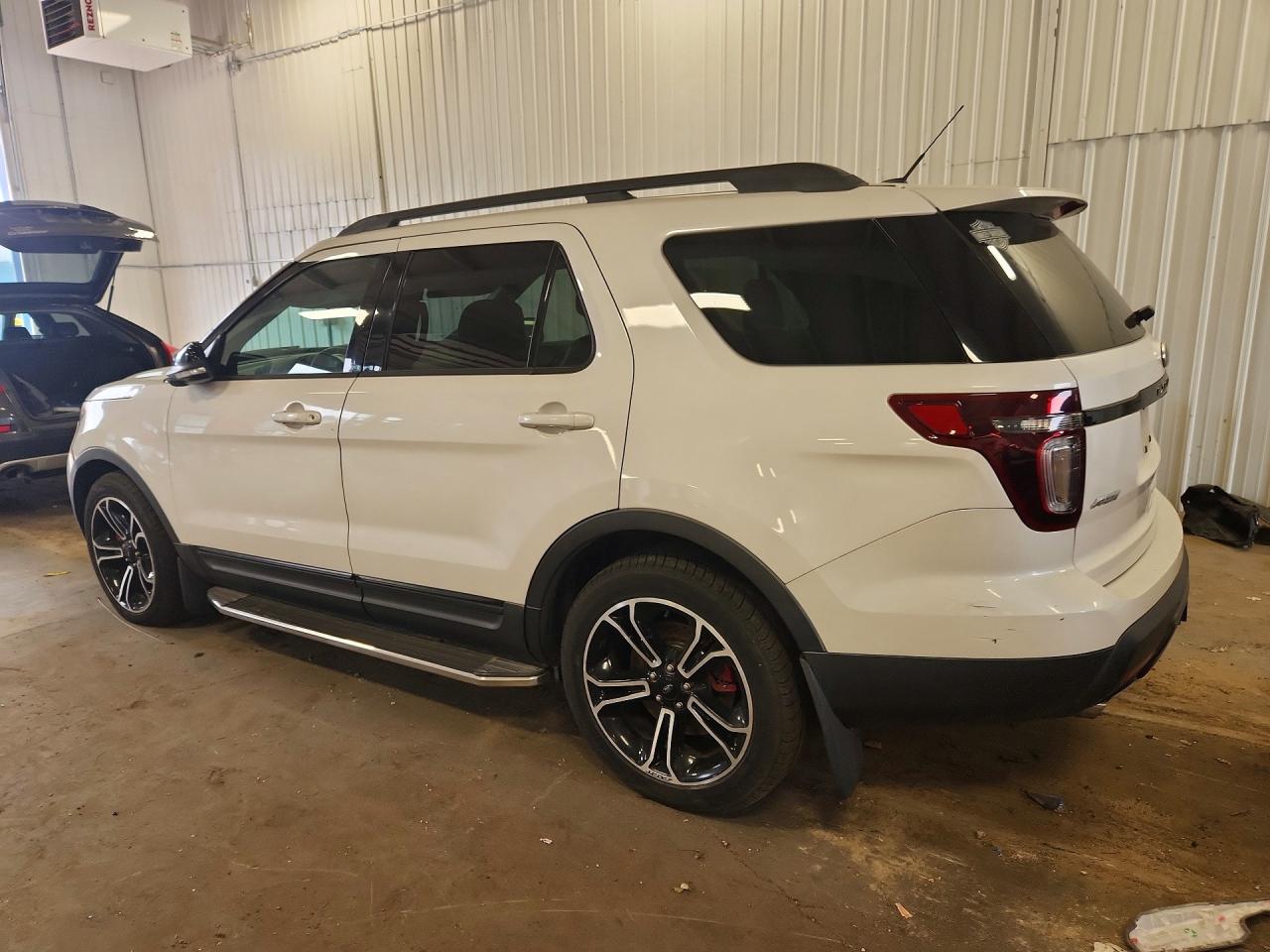 2015 Ford Explorer Sport White vin: 1FM5K8GT3FGA40647