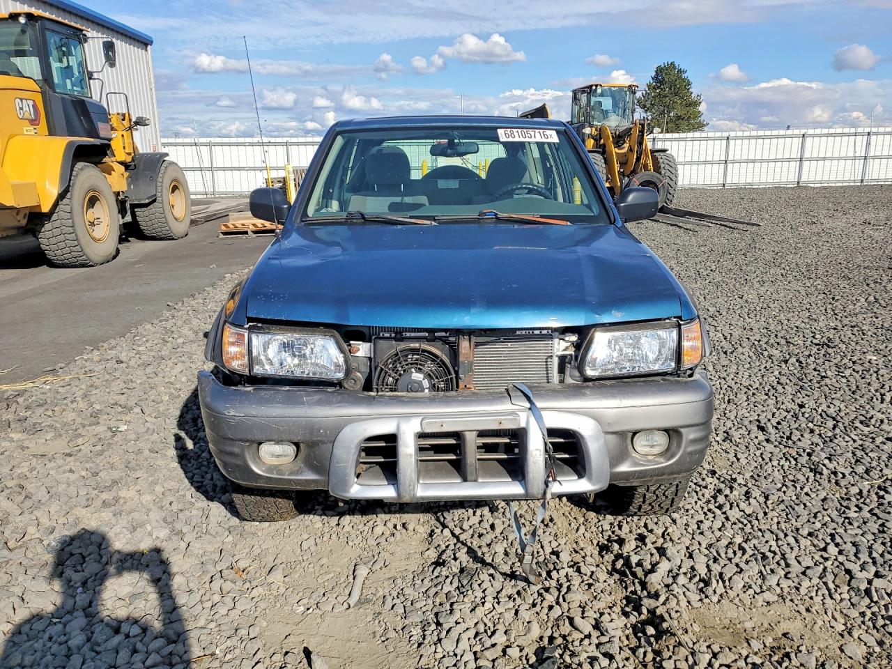 2000 Isuzu Amigo Blue vin: 4S2CK57W8Y4336499