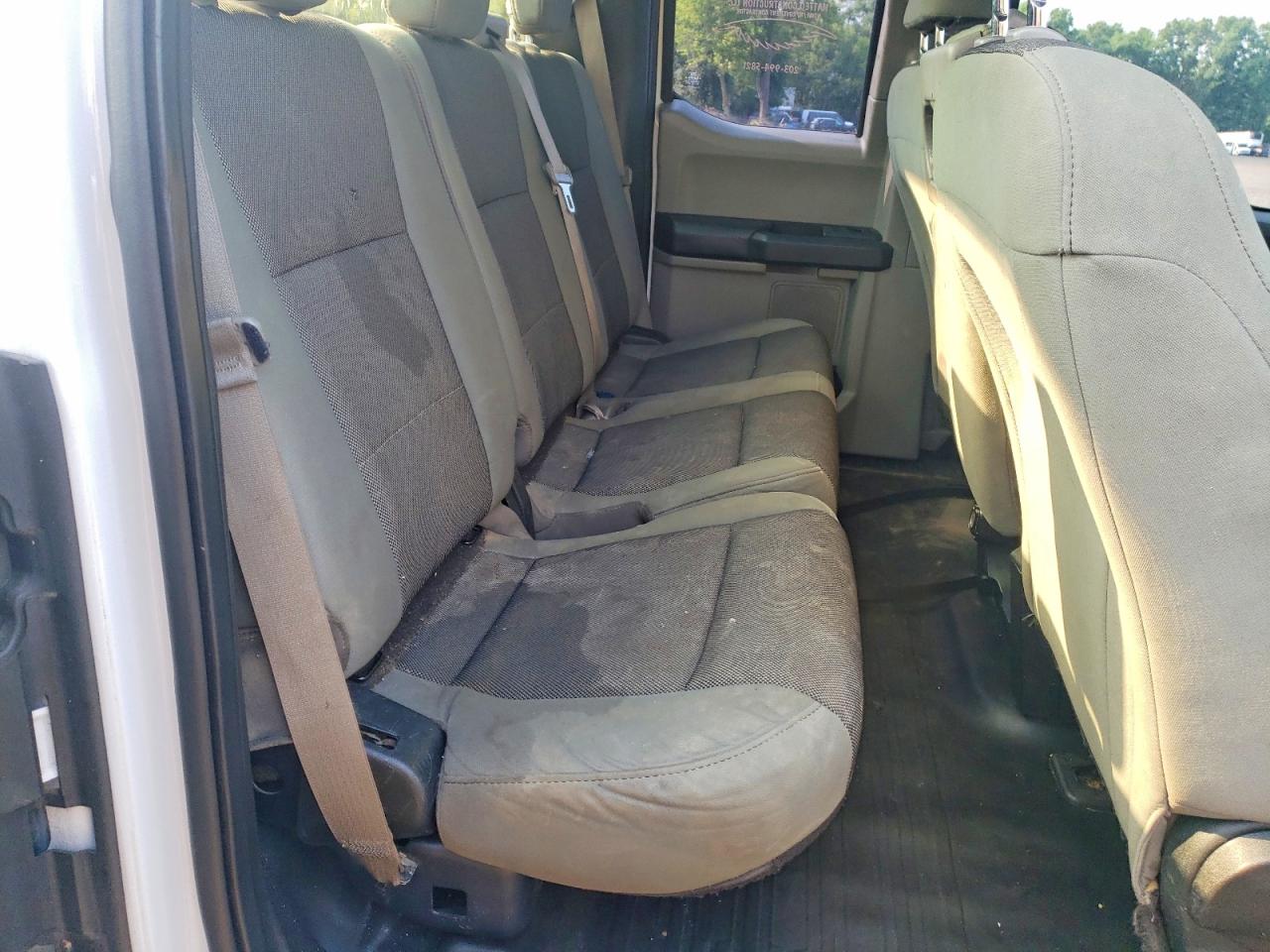 2015 Ford F150 Super Cab White vin: 1FTEX1EPXFFC01665