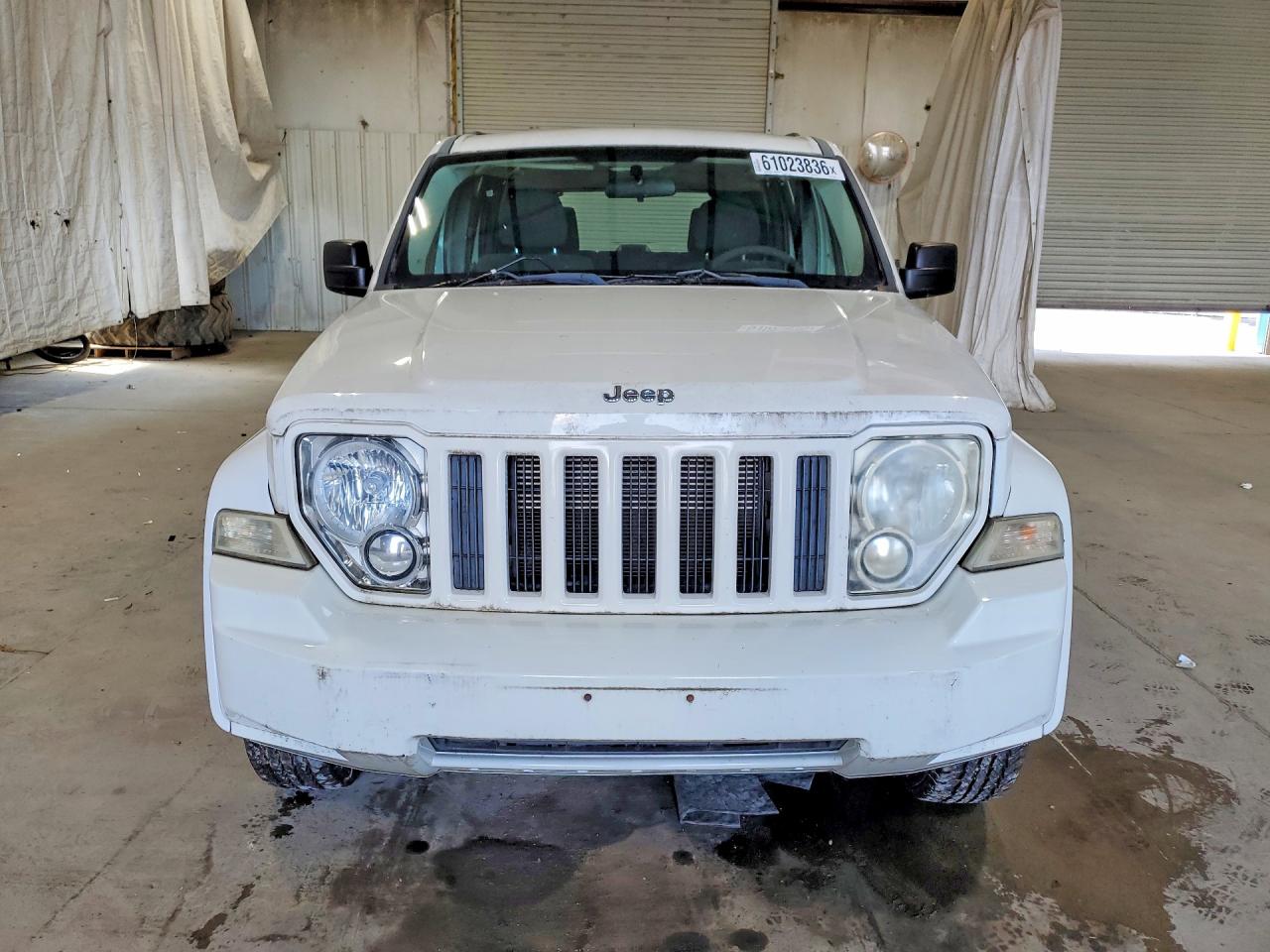 2010 Jeep Liberty Sport White vin: 1J4PN2GK8AW145394