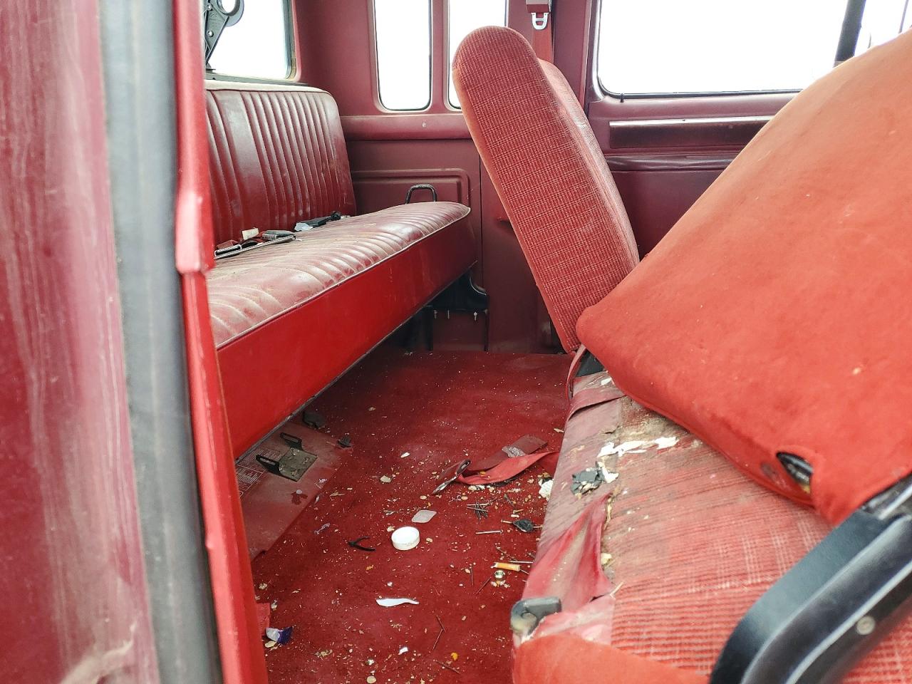 1988 Ford F250 Maroon vin: 1FTHX26G9JKA10854