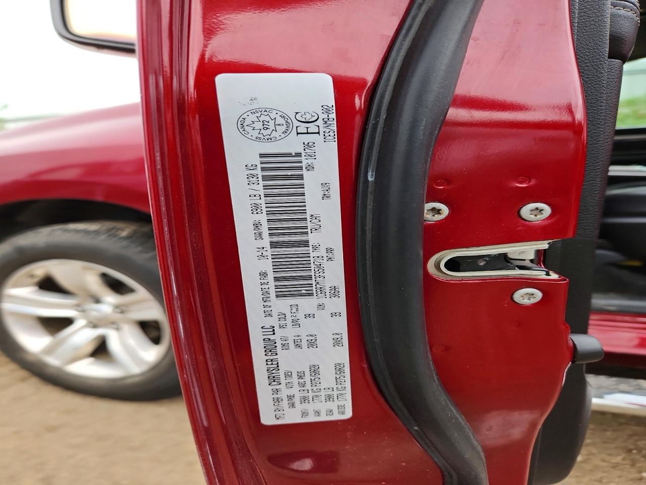 2015 Ram 1500 Sport Red vin: 1C6RR7MT3FS504718