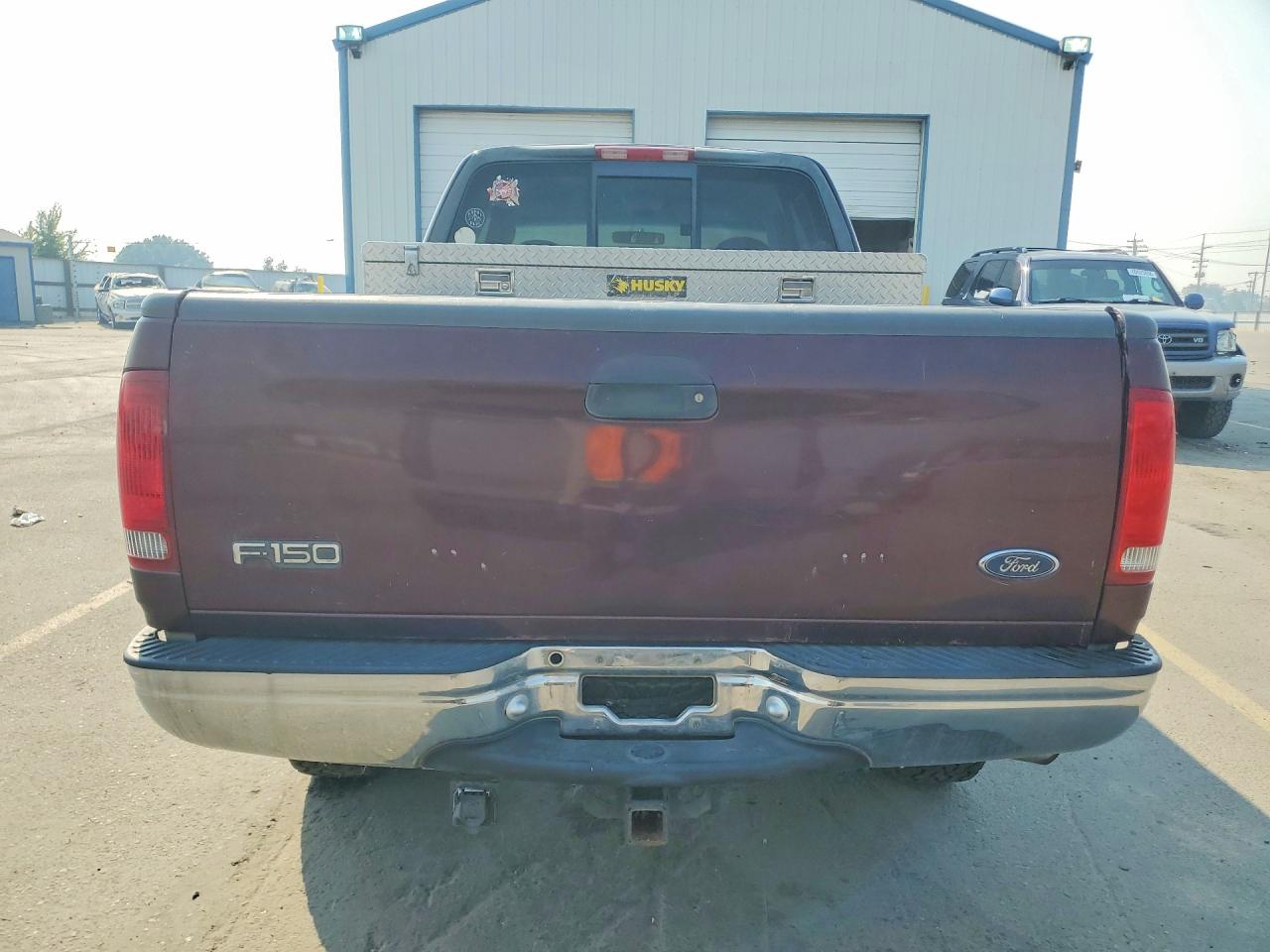 2000 Ford F150 Burgundy vin: 1FTRX18L9YNB36147